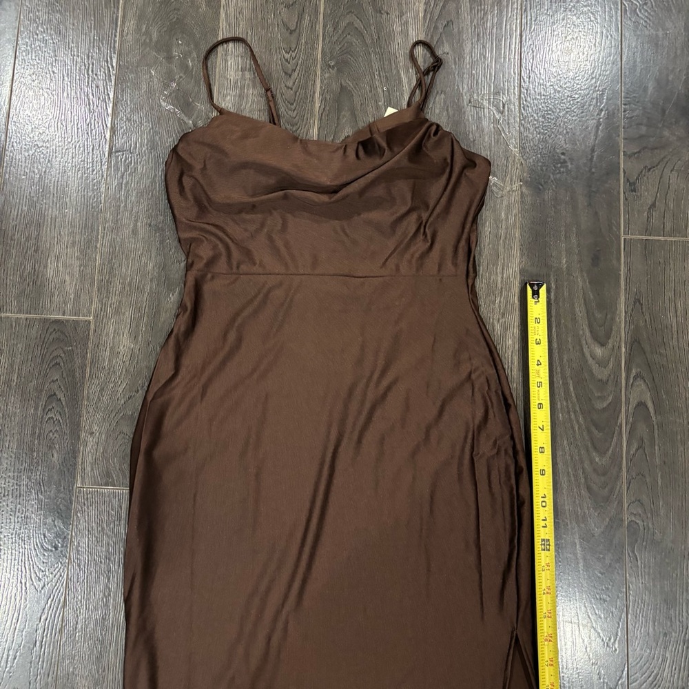 Elegant Brown Midi Dress - Picture 7 of 13